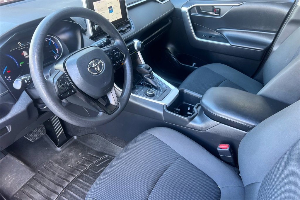 Used 2024 Toyota RAV4 LE image 12