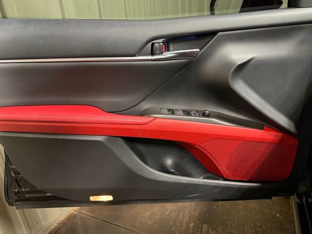 Used 2021 Toyota Camry XSE image 12