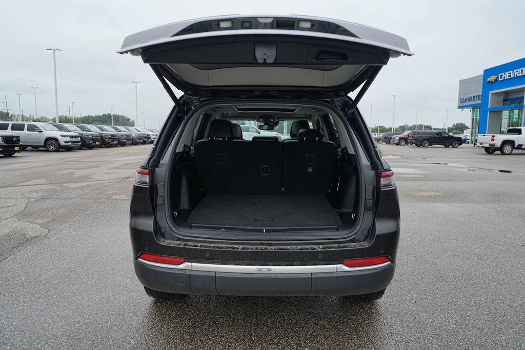 Used 2024 Jeep Grand Cherokee Limited 4xe AWD/4WD image 13
