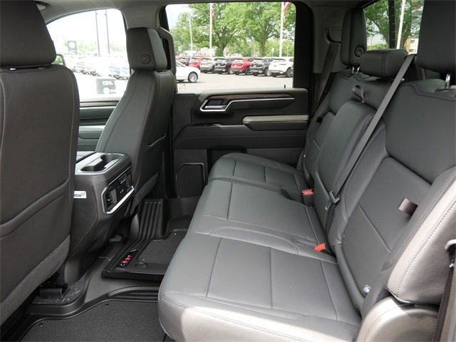 New 2025 GMC Sierra 2500 SLT w/ SLT Premium Package image 6