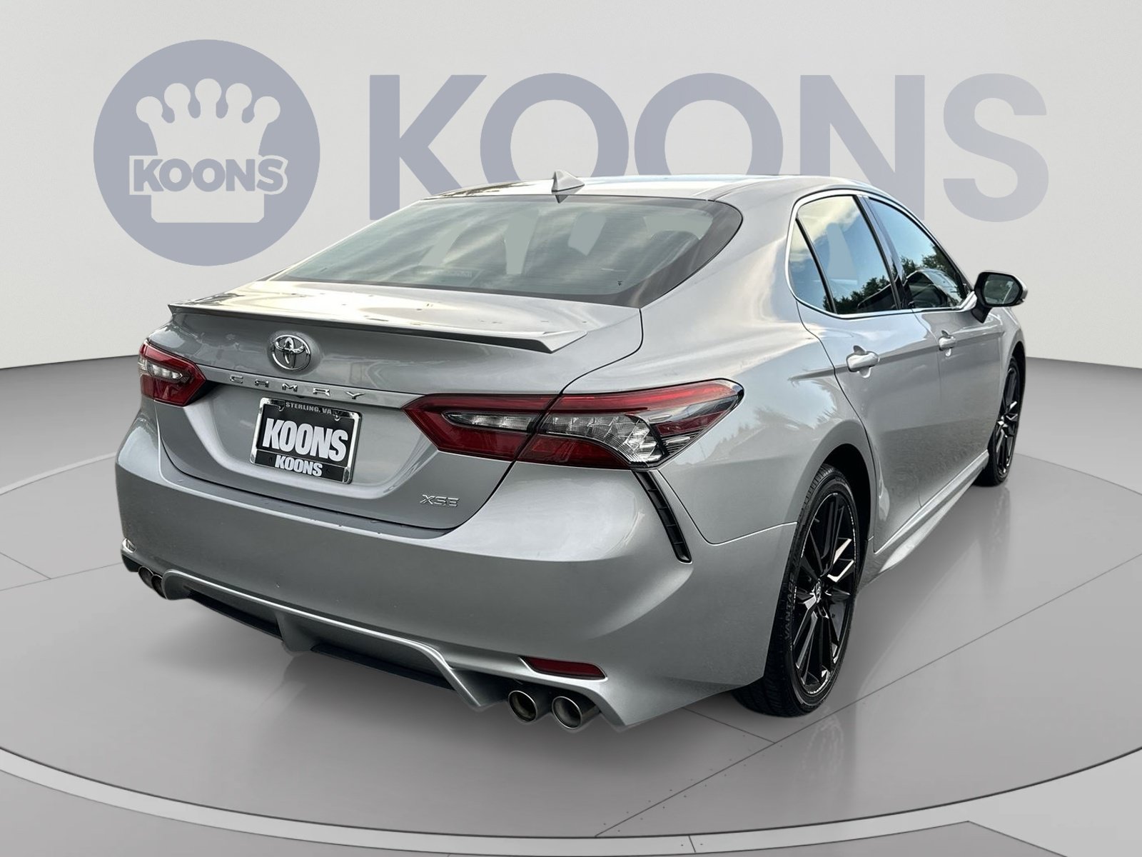 Used 2023 Toyota Camry XSE FWD image 11