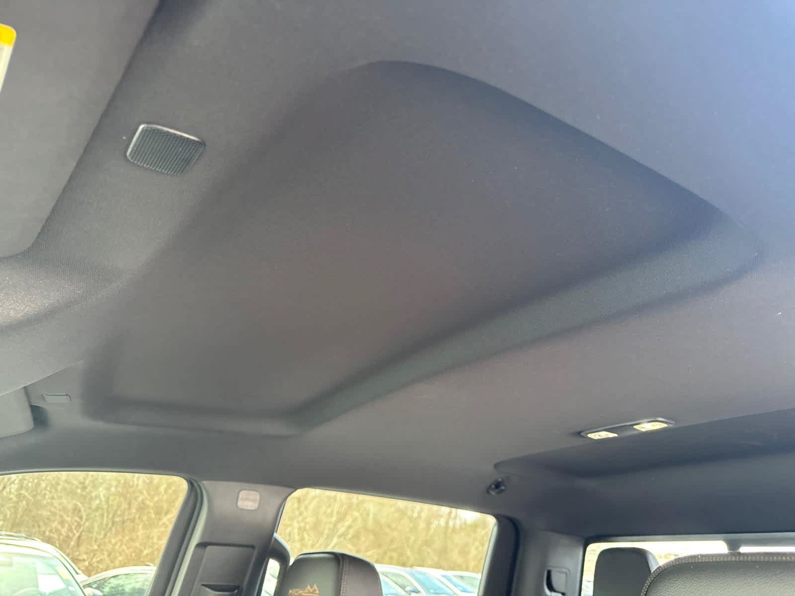 Used 2022 Chevrolet Silverado 1500 High Country AWD/4WD image 15