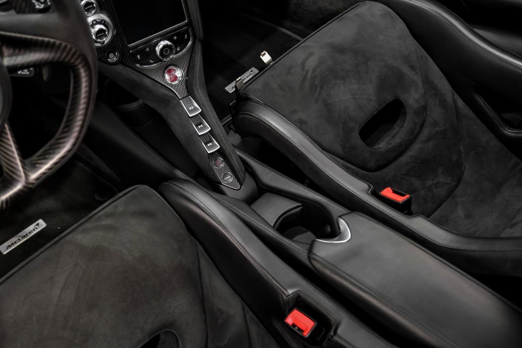 Used 2020 McLaren 720S Performance RWD image 21