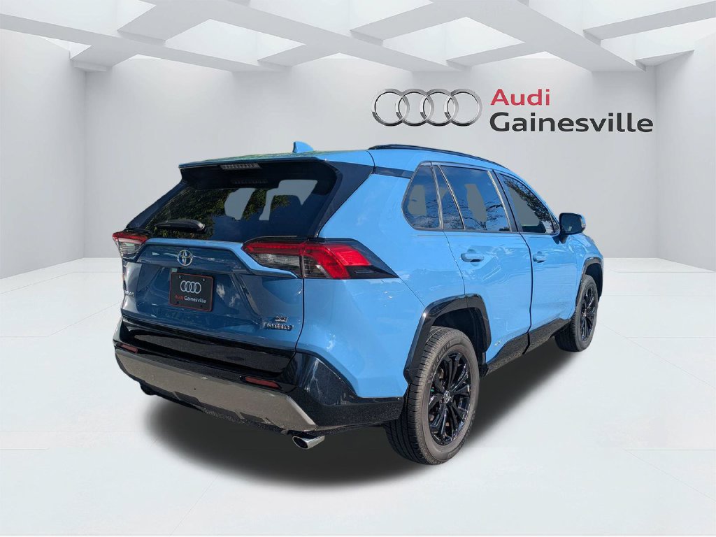 Used 2024 Toyota RAV4 SE AWD/4WD image 4