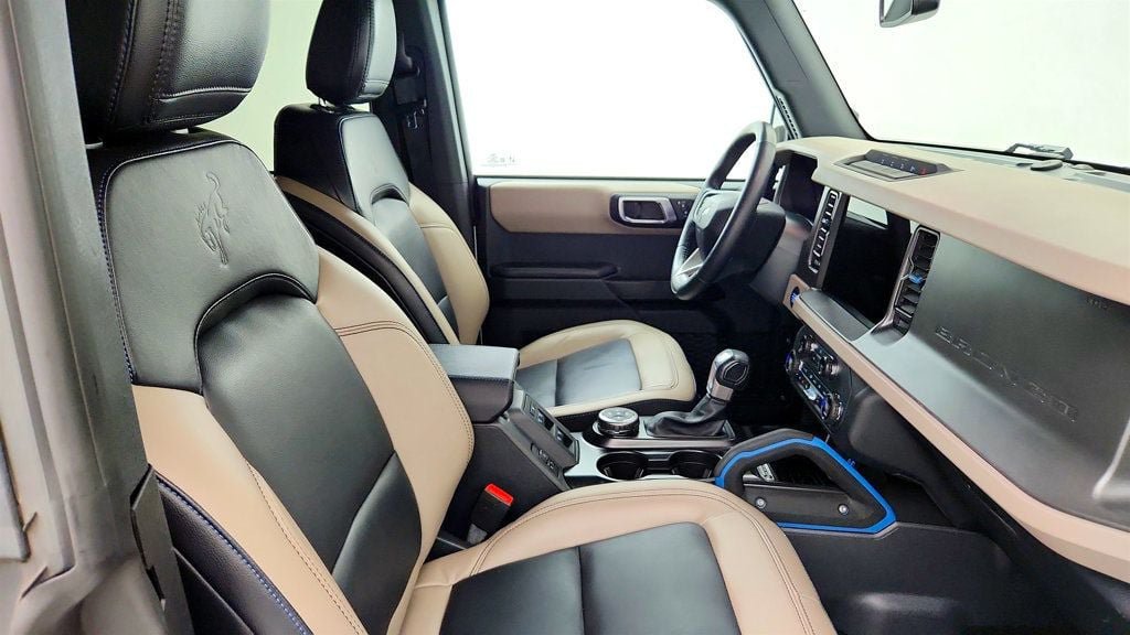 Used 2024 Ford Bronco Wildtrak AWD/4WD image 24