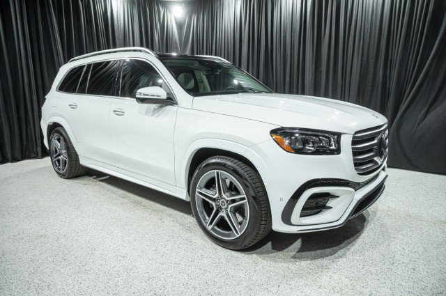 New 2026 Mercedes-Benz GLS 450 4MATIC image 3