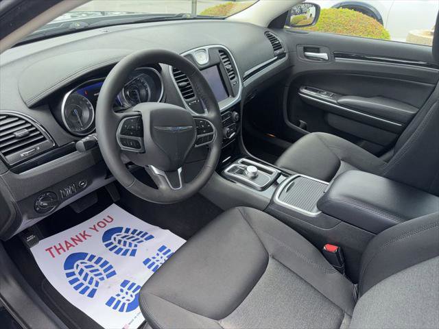 Certified 2023 Chrysler 300 Touring w/ Sport Appearance Package RWD image 7