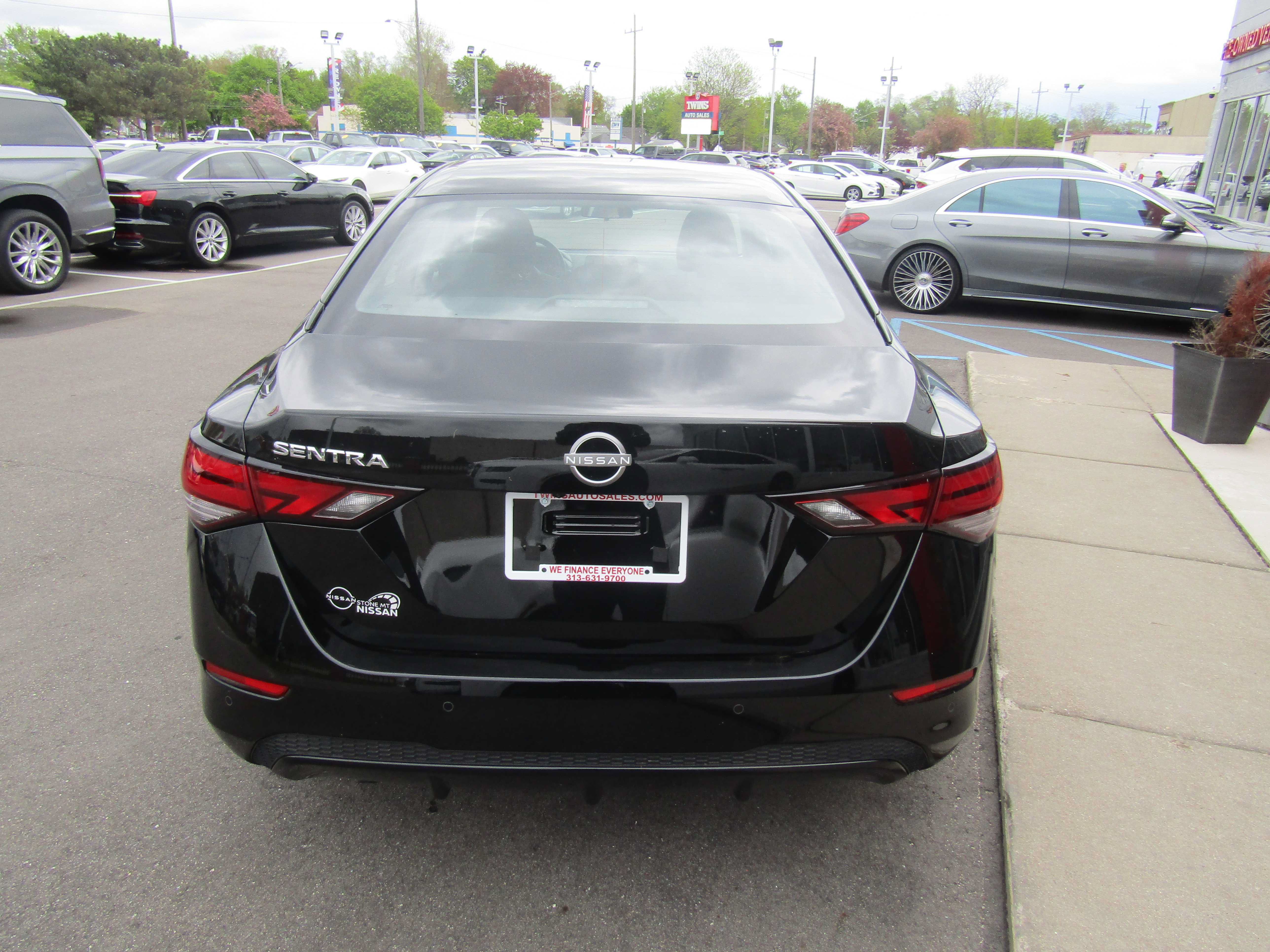 Used 2025 Nissan Sentra S FWD image 6