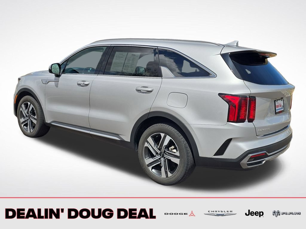 Used 2023 Kia Sorento EX AWD/4WD image 3