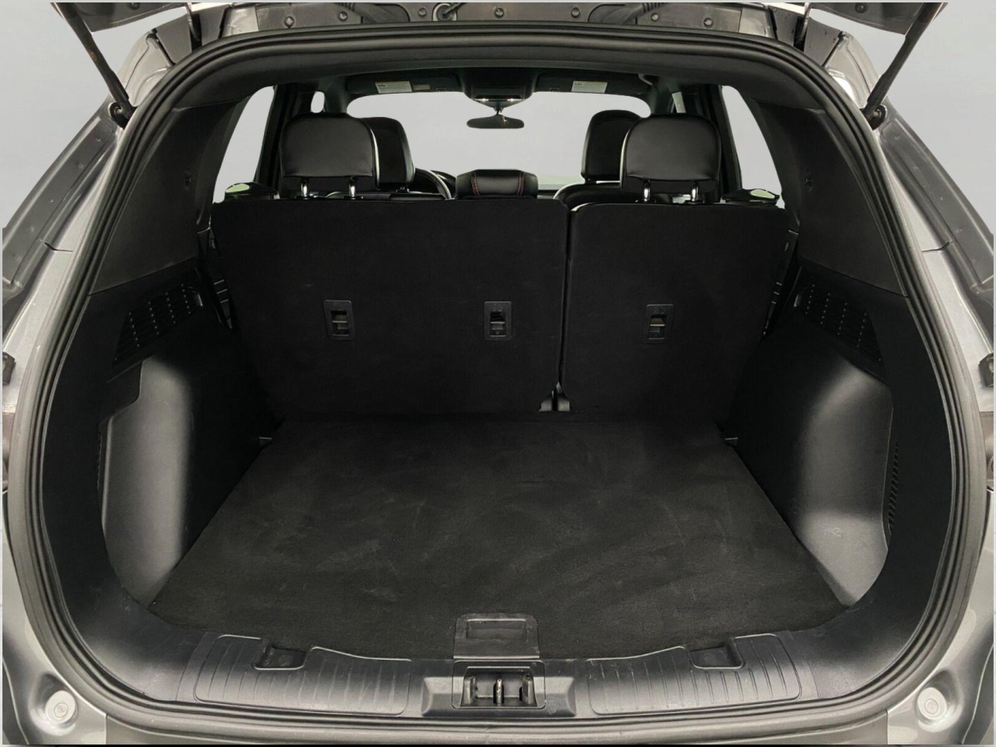 Used 2025 Ford Escape ST-Line AWD/4WD image 6