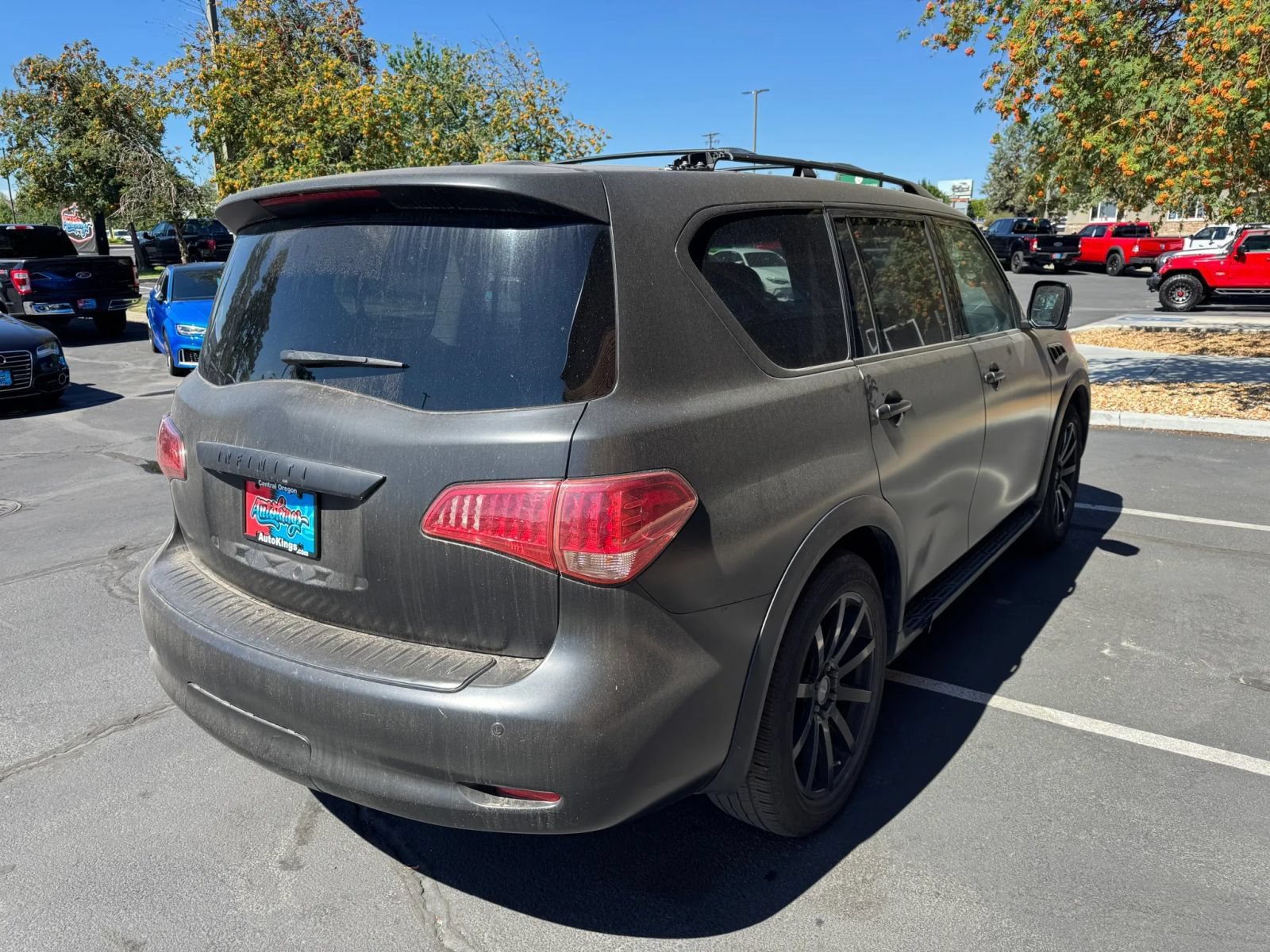 Used 2012 INFINITI QX56 4WD w/ Theater Pkg image 3