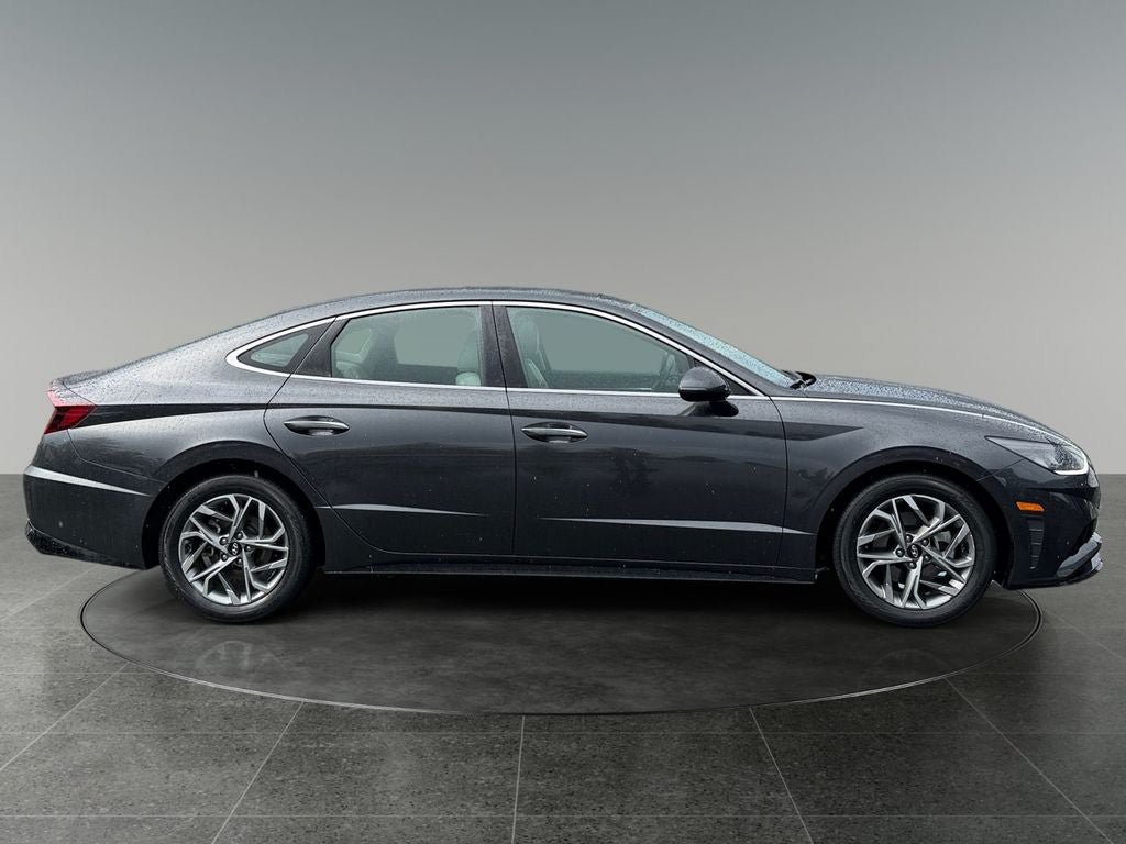Used 2020 Hyundai Sonata SEL w/ Premium + Sunroof Package FWD image 10