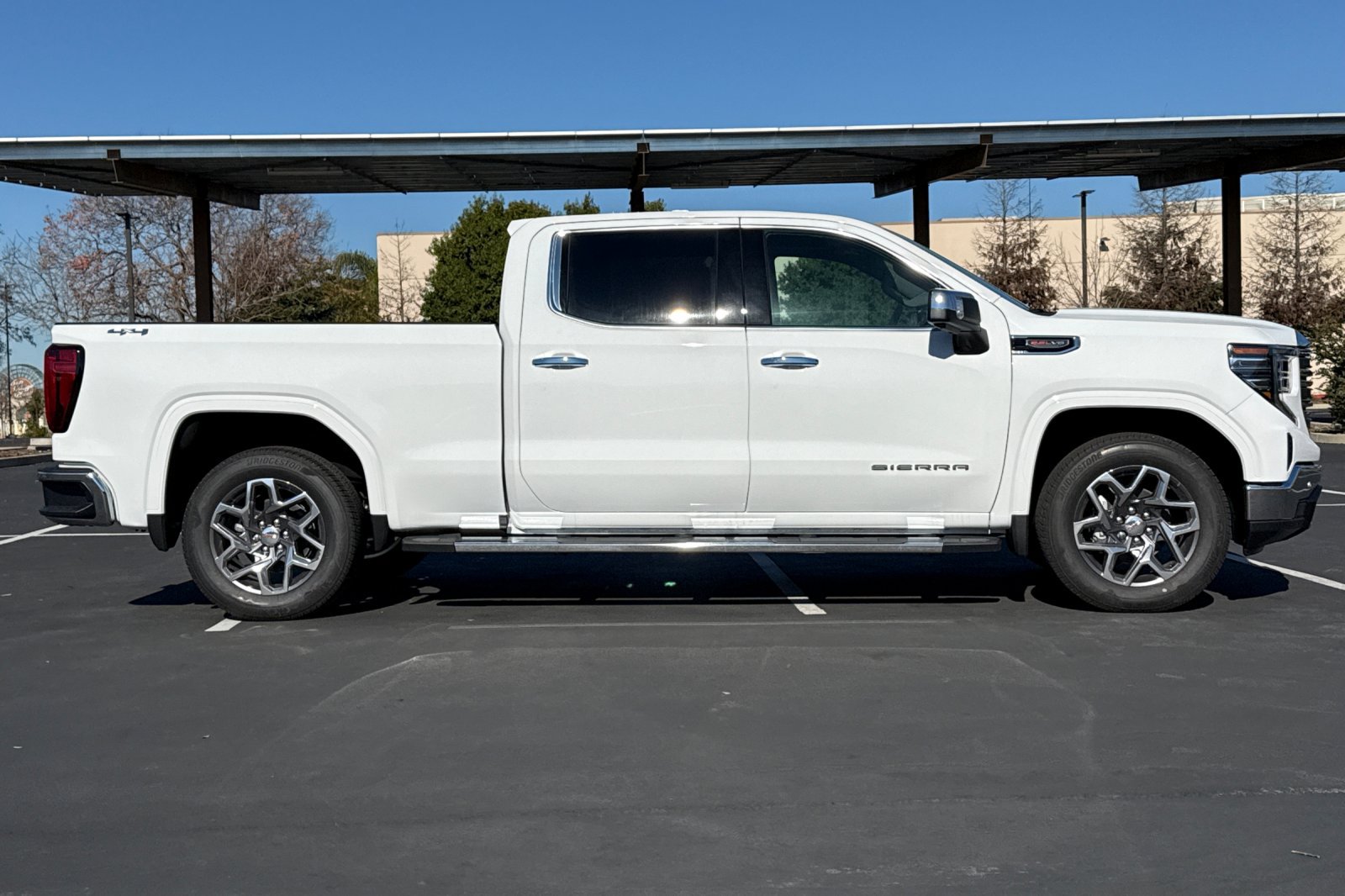 New 2026 GMC Sierra 1500 SLT w/ SLT Premium Plus Package AWD/4WD image 3