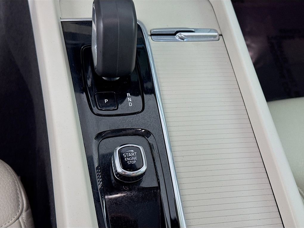 Used 2024 Volvo S60 B5 Core image 18