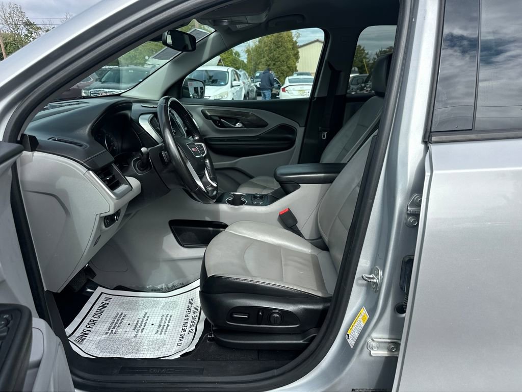 Used 2020 GMC Terrain SLT image 12