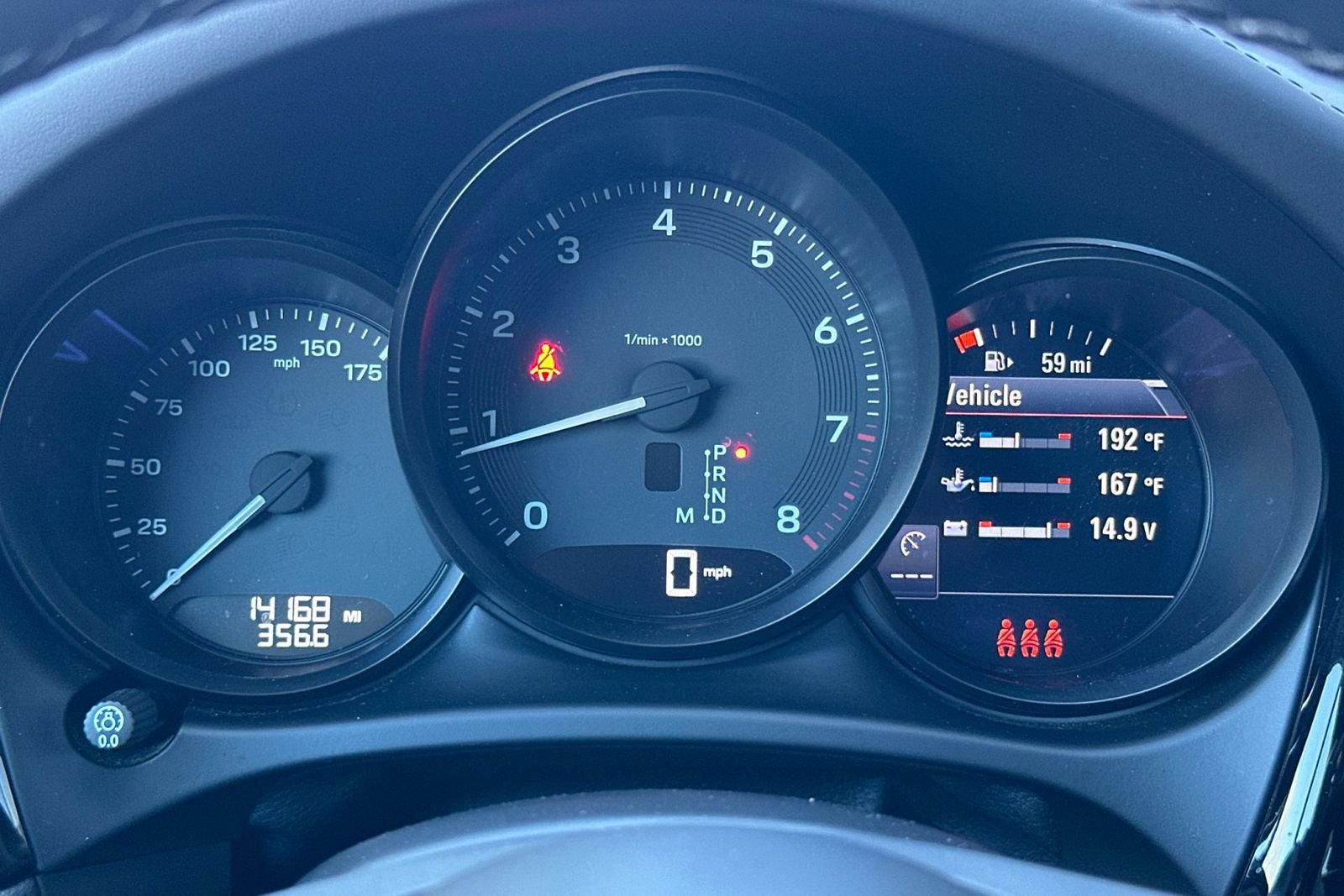 Used 2024 Porsche Macan image 32