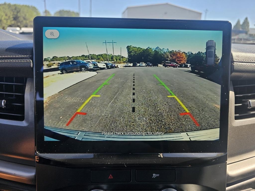 Used 2022 Ford Expedition XLT image 19