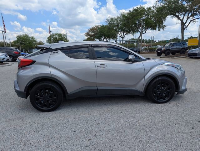 Used 2019 Toyota C-HR LE image 9