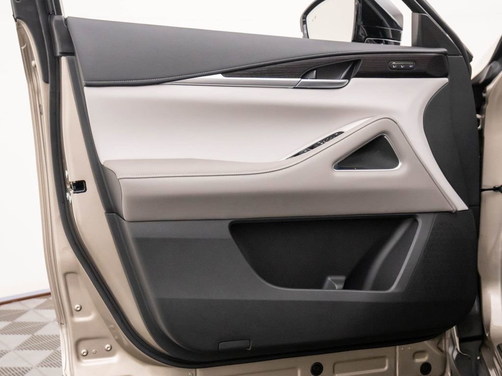 New 2026 INFINITI QX60 Autograph image 12