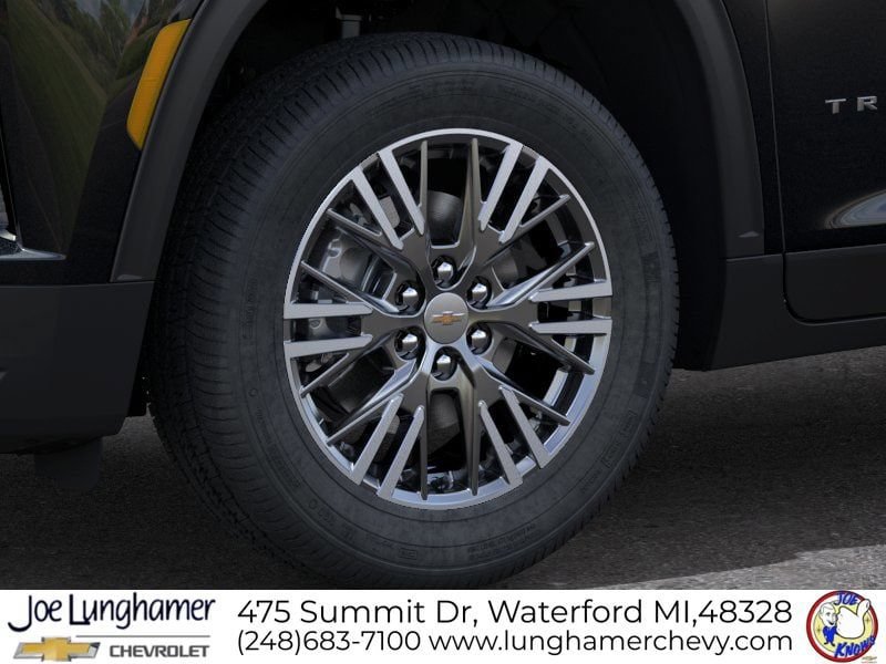 New 2027 Chevrolet Traverse LT w/ LPO, Floor Liner Package AWD/4WD image 9