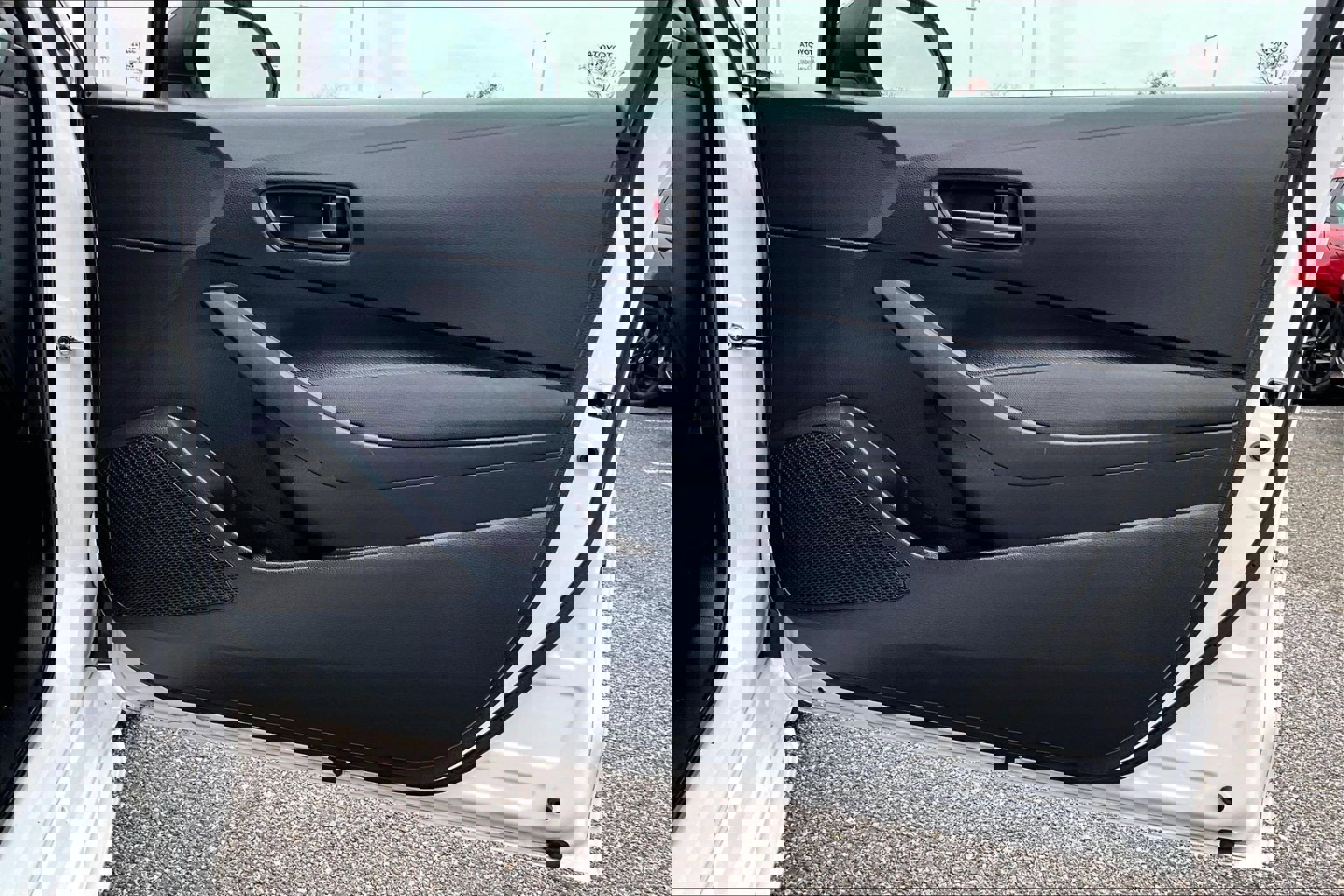 Used 2025 Toyota Corolla LE image 22