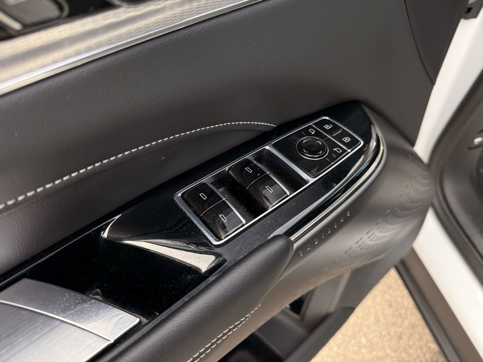 Used 2024 Cadillac Lyriq Tech image 46