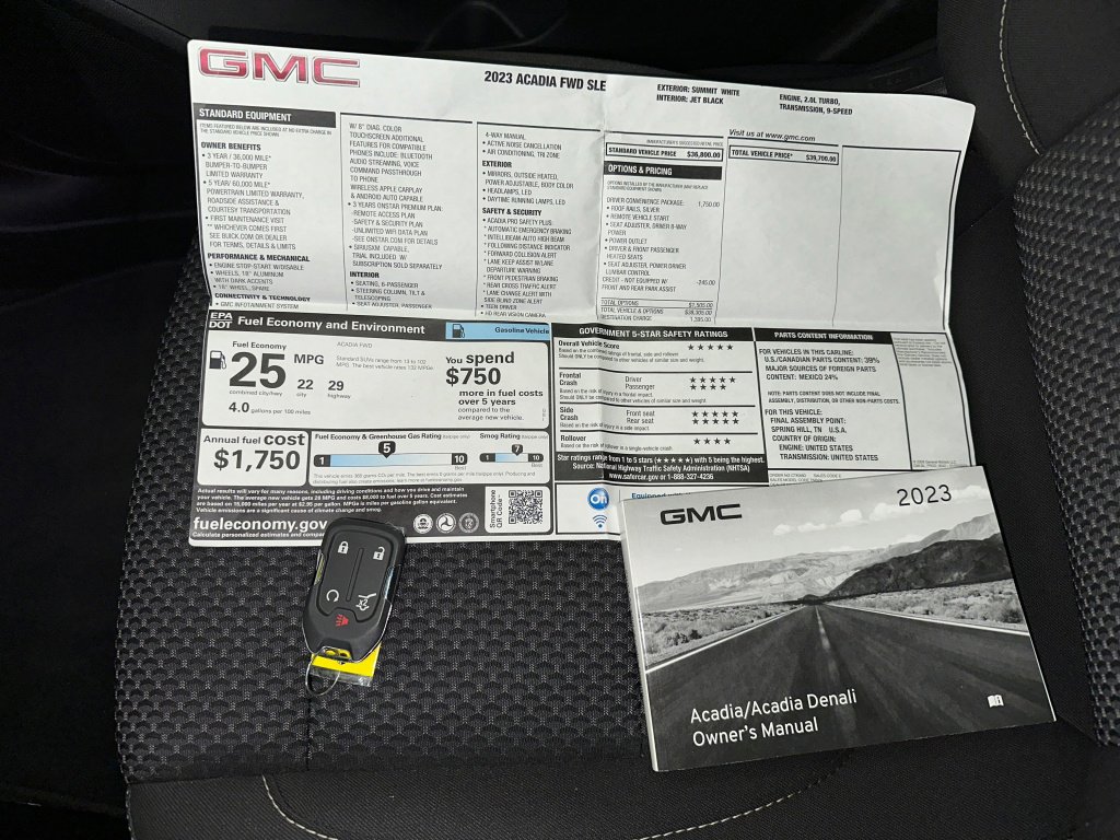 Certified 2023 GMC Acadia SLE w/ Driver Convenience Package image 16