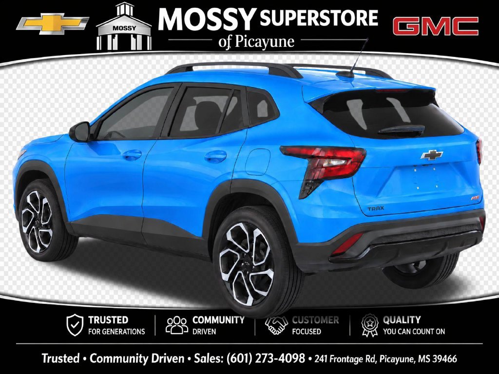 Used 2025 Chevrolet Trax RS w/ Driver Confidence Package FWD image 3