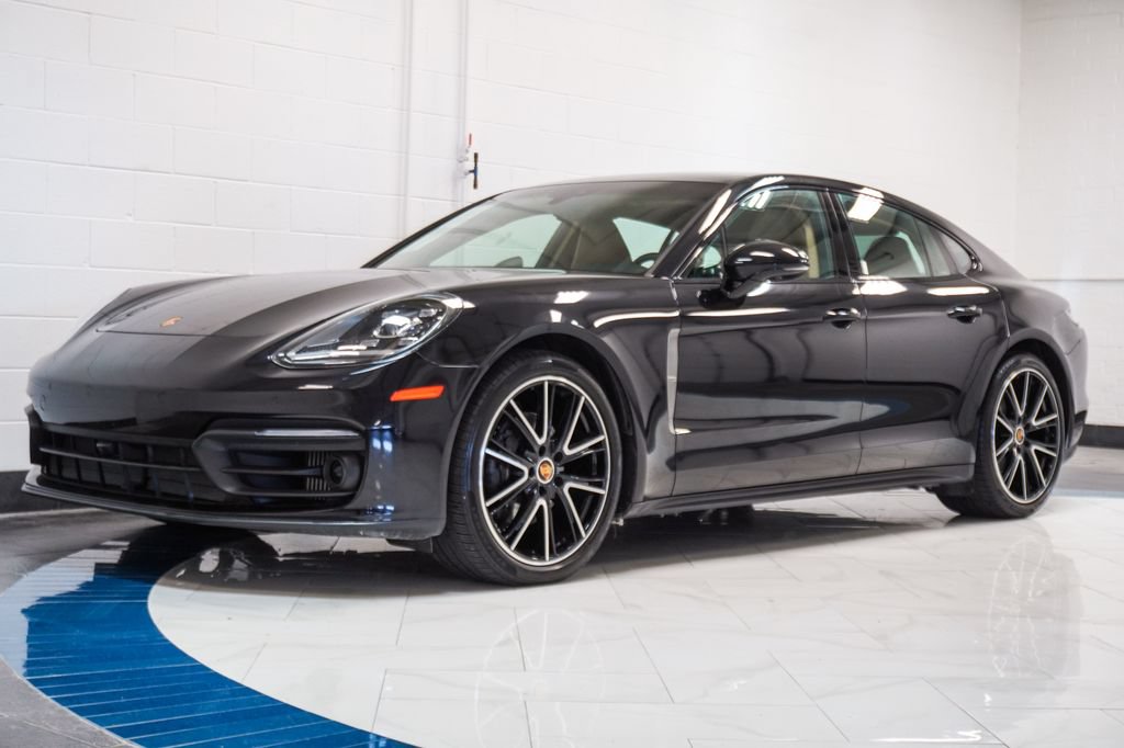 Used 2023 Porsche Panamera 4 Platinum Edition AWD/4WD image 4