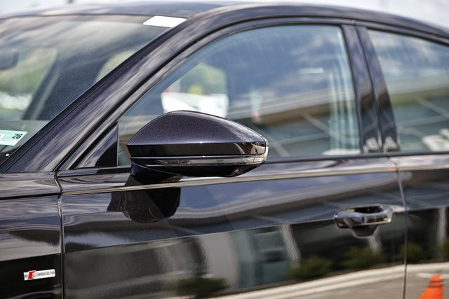 New 2025 Audi A8 L 3.0T image 11