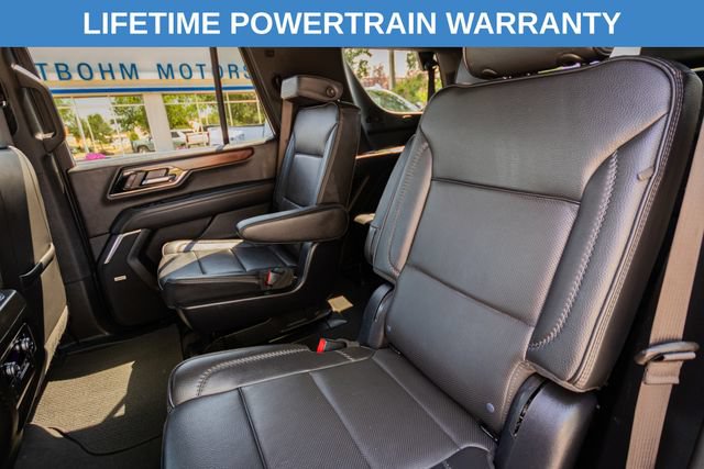 Used 2025 GMC Yukon Denali AWD/4WD image 24