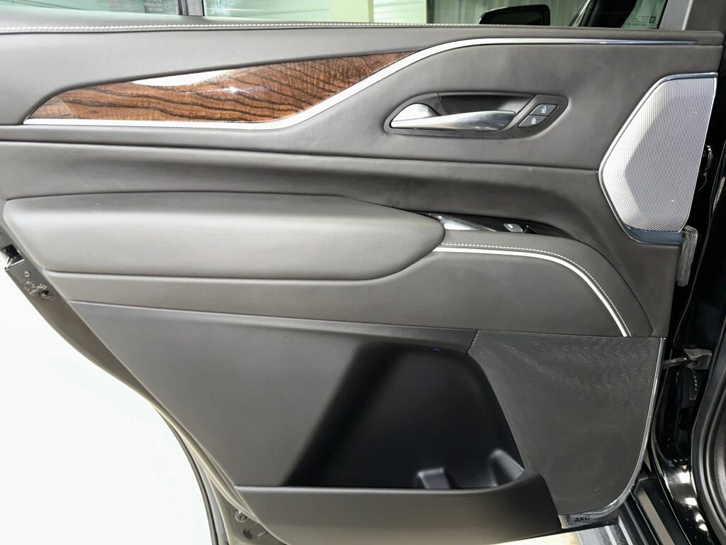 Used 2021 Cadillac Escalade Premium Luxury Platinum image 21