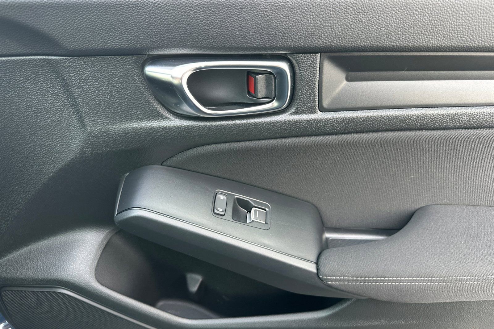 Used 2025 Honda Civic Sport image 19