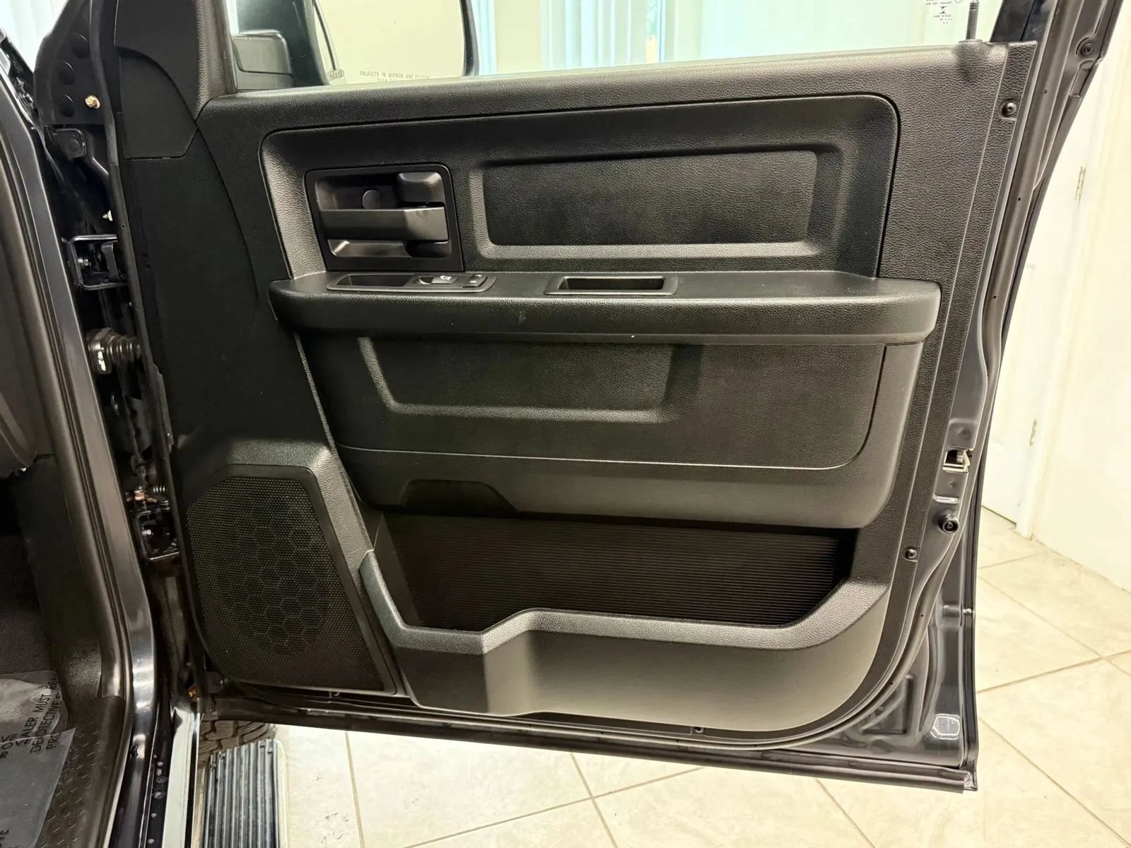 Used 2018 RAM 1500 Express w/ Express Value Package AWD/4WD image 21