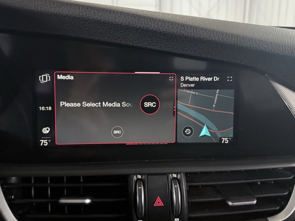 Used 2022 Alfa Romeo Giulia Veloce image 31