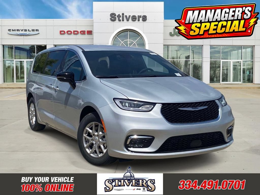 New 2026 Chrysler Pacifica Select