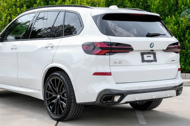 Used 2026 BMW X5 xDrive40i w/ M Sport Package AWD/4WD image 14