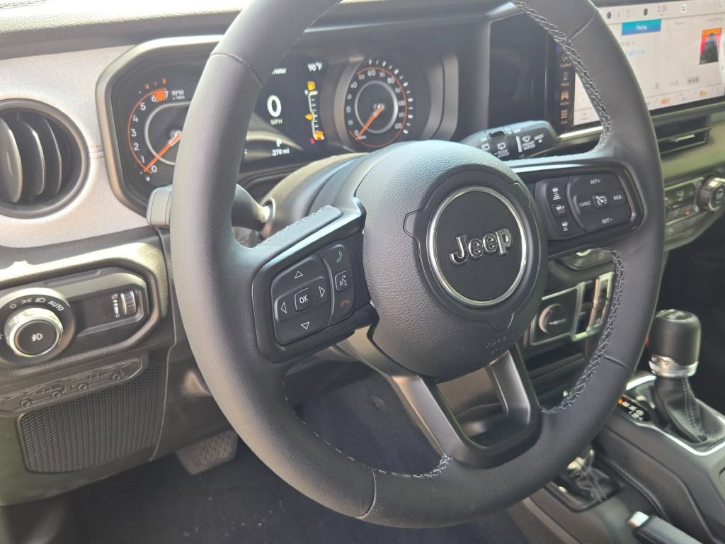 Used 2025 Jeep Wrangler Unlimited Sport AWD/4WD image 23