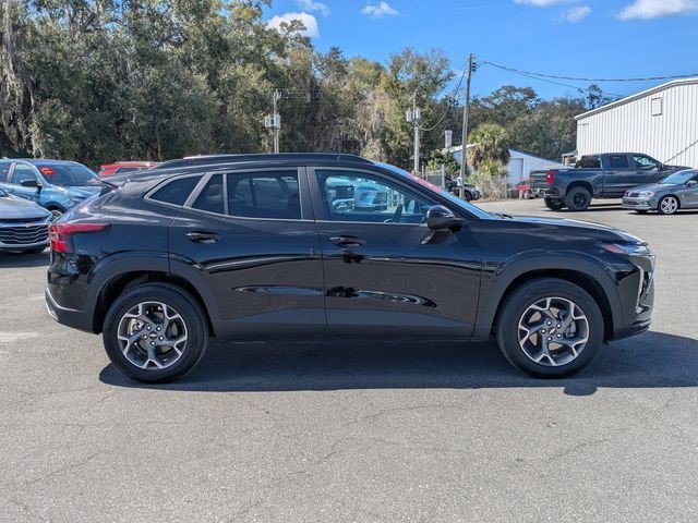 Certified 2025 Chevrolet Trax LT w/ LT Convenience Package image 10