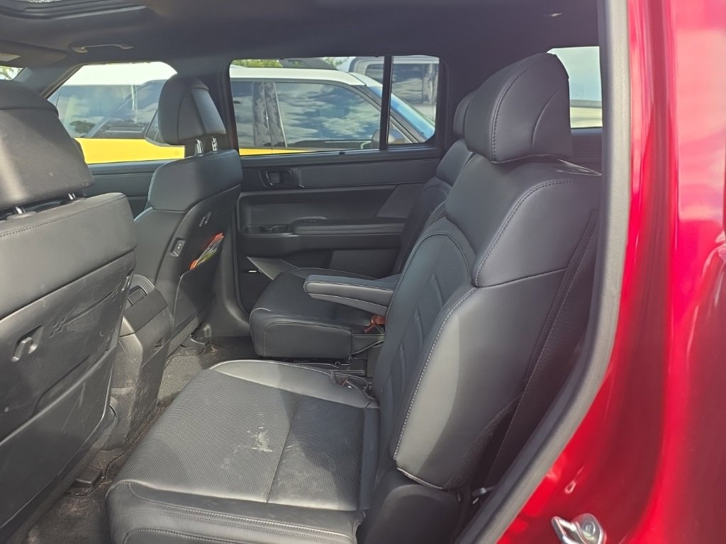 Used 2024 Hyundai Santa Fe Calligraphy image 11