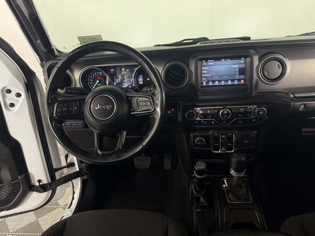 Used 2023 Jeep Wrangler Unlimited w/ Cold Weather Group AWD/4WD image 14