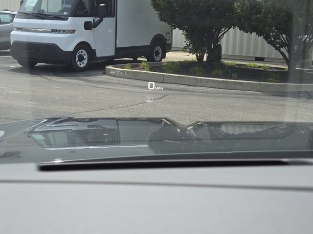 New 2026 GMC Yukon XL Denali Ultimate AWD/4WD image 9