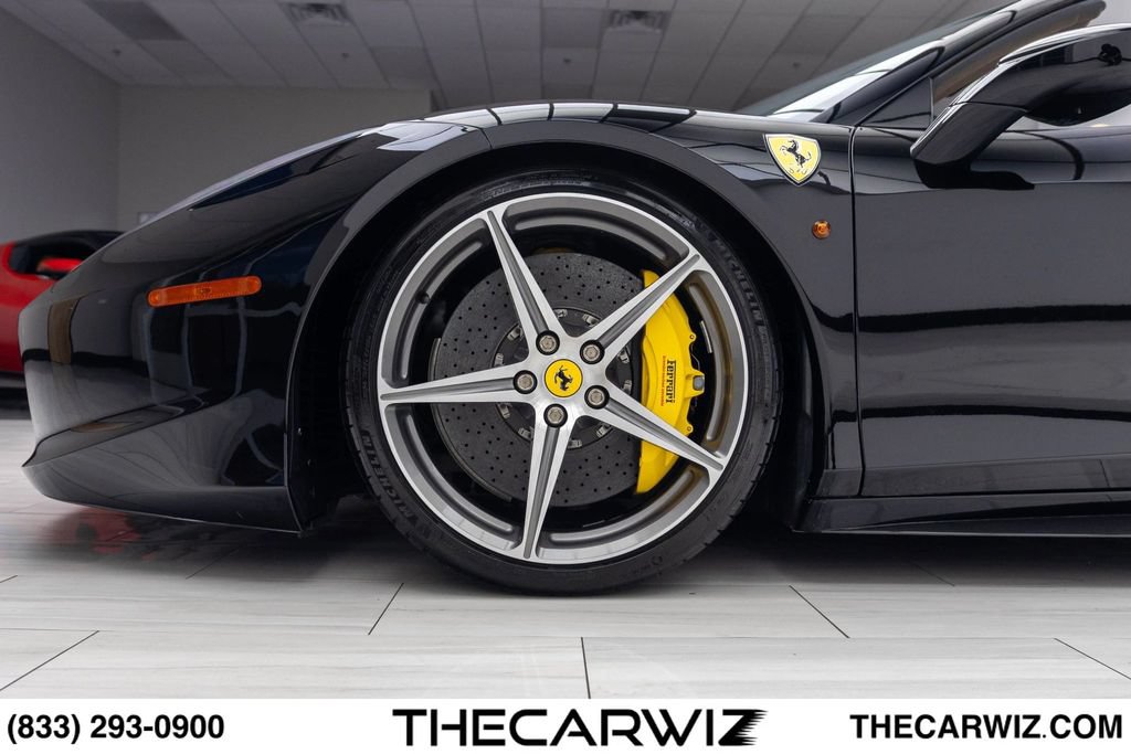 Used 2015 Ferrari 458 Spider RWD image 9