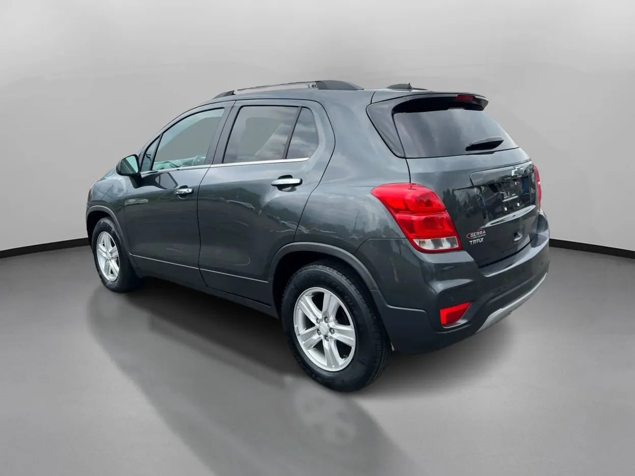 Used 2020 Chevrolet Trax LT w/ Driver Confidence Package FWD image 7