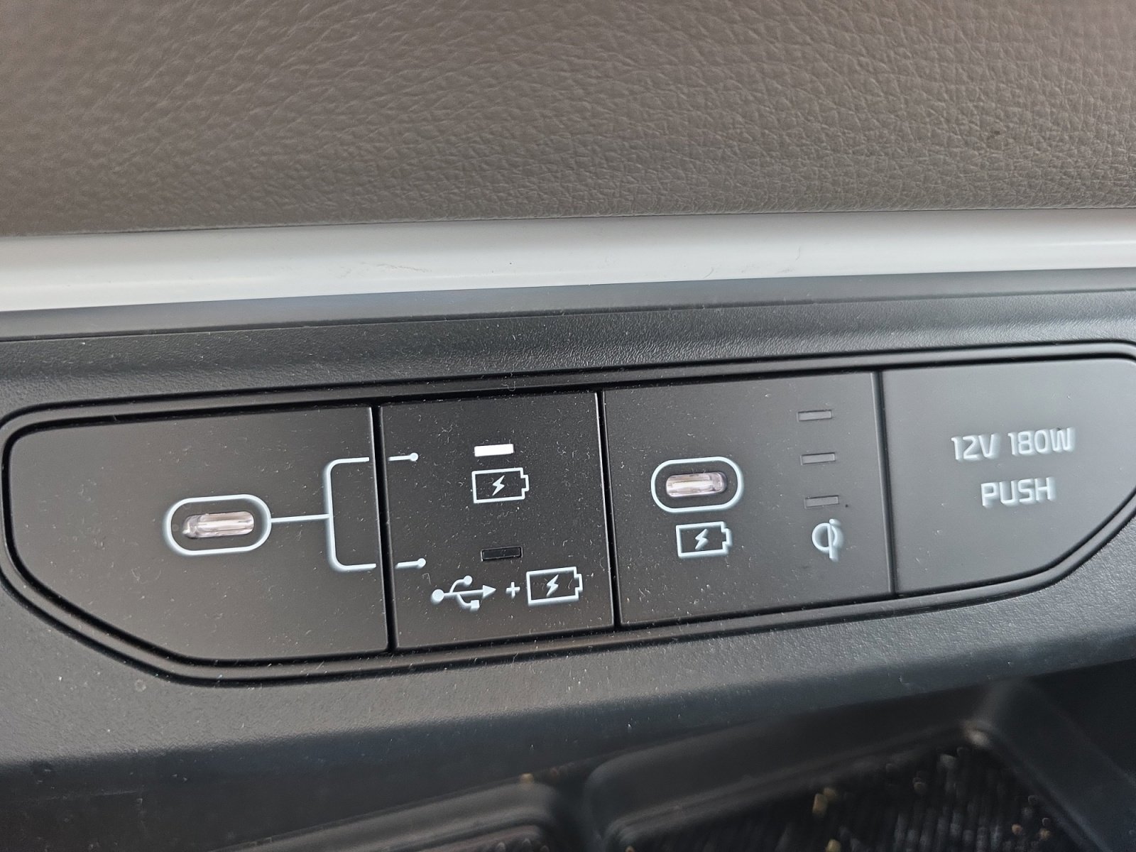 Certified 2026 Kia Carnival EX image 19