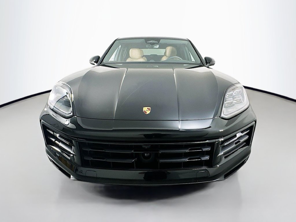 Certified 2026 Porsche Cayenne Coupe AWD/4WD image 6