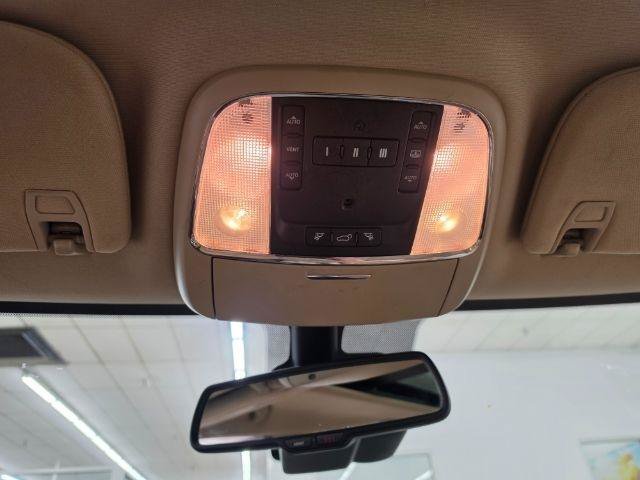 Used 2014 Jeep Grand Cherokee Overland w/ Advanced Technology Group AWD/4WD image 25