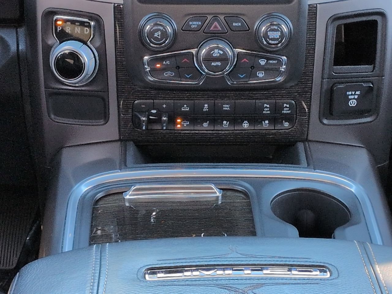 Used 2018 RAM 1500 Limited RWD image 18