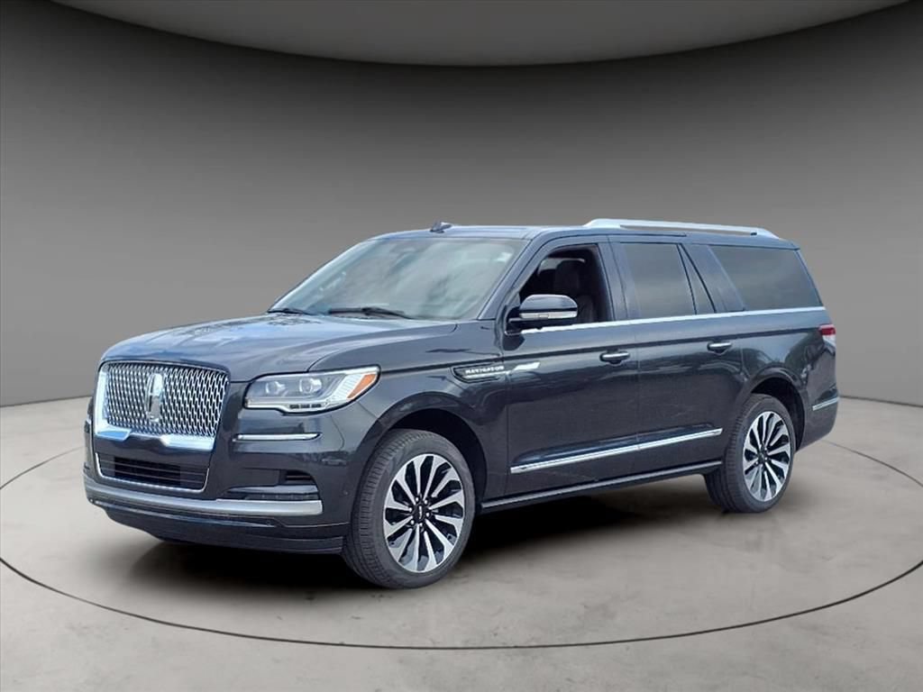 Used 2024 Lincoln Navigator L Reserve AWD/4WD image 31