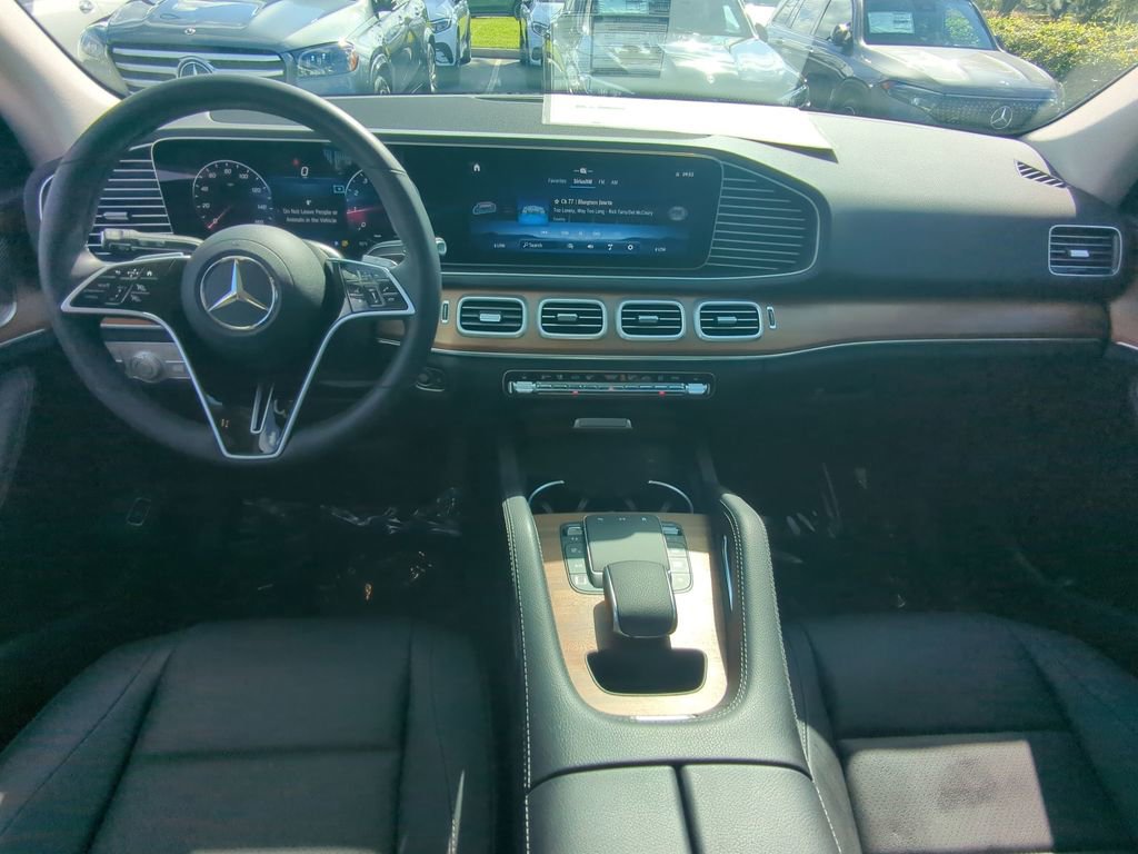New 2025 Mercedes-Benz GLE 350 4MATIC image 2